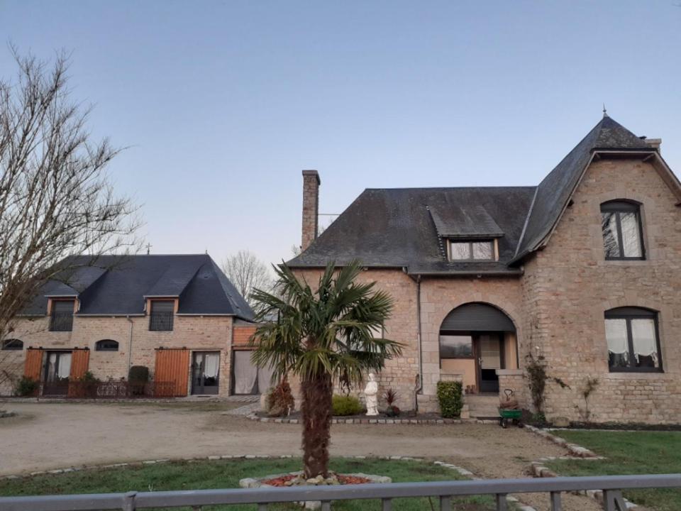 La Villa Saint-Martin Pontorson Exterior photo